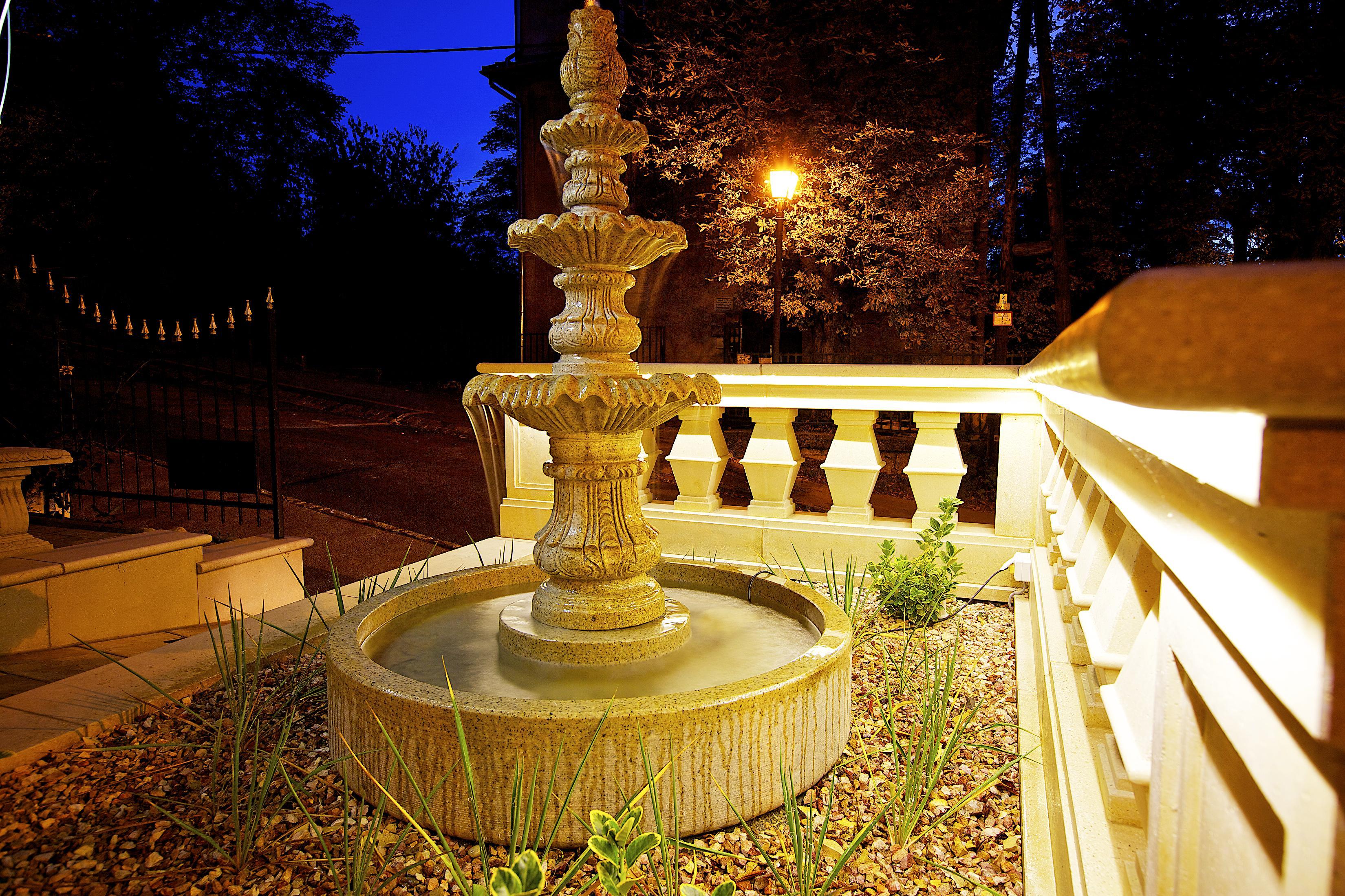 Gold Hotel Budapest Ngoại thất bức ảnh