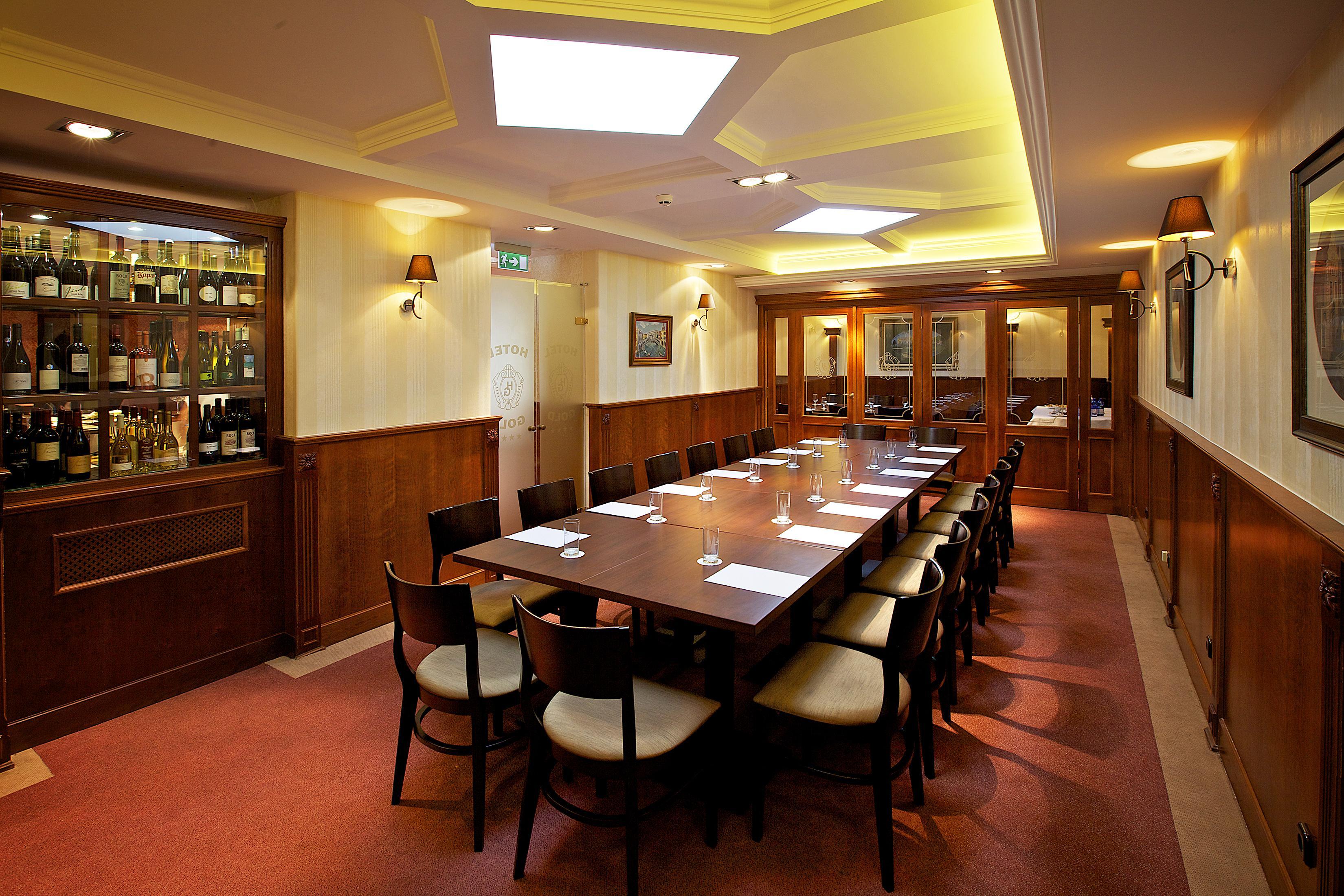 Gold Hotel Budapest Ngoại thất bức ảnh