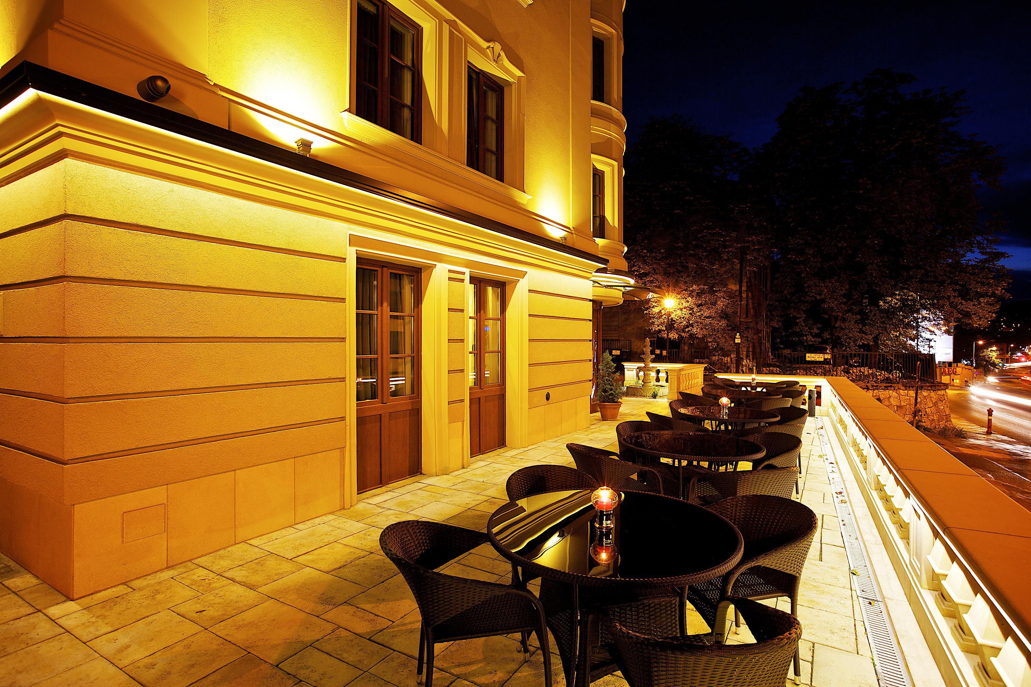 Gold Hotel Budapest Ngoại thất bức ảnh