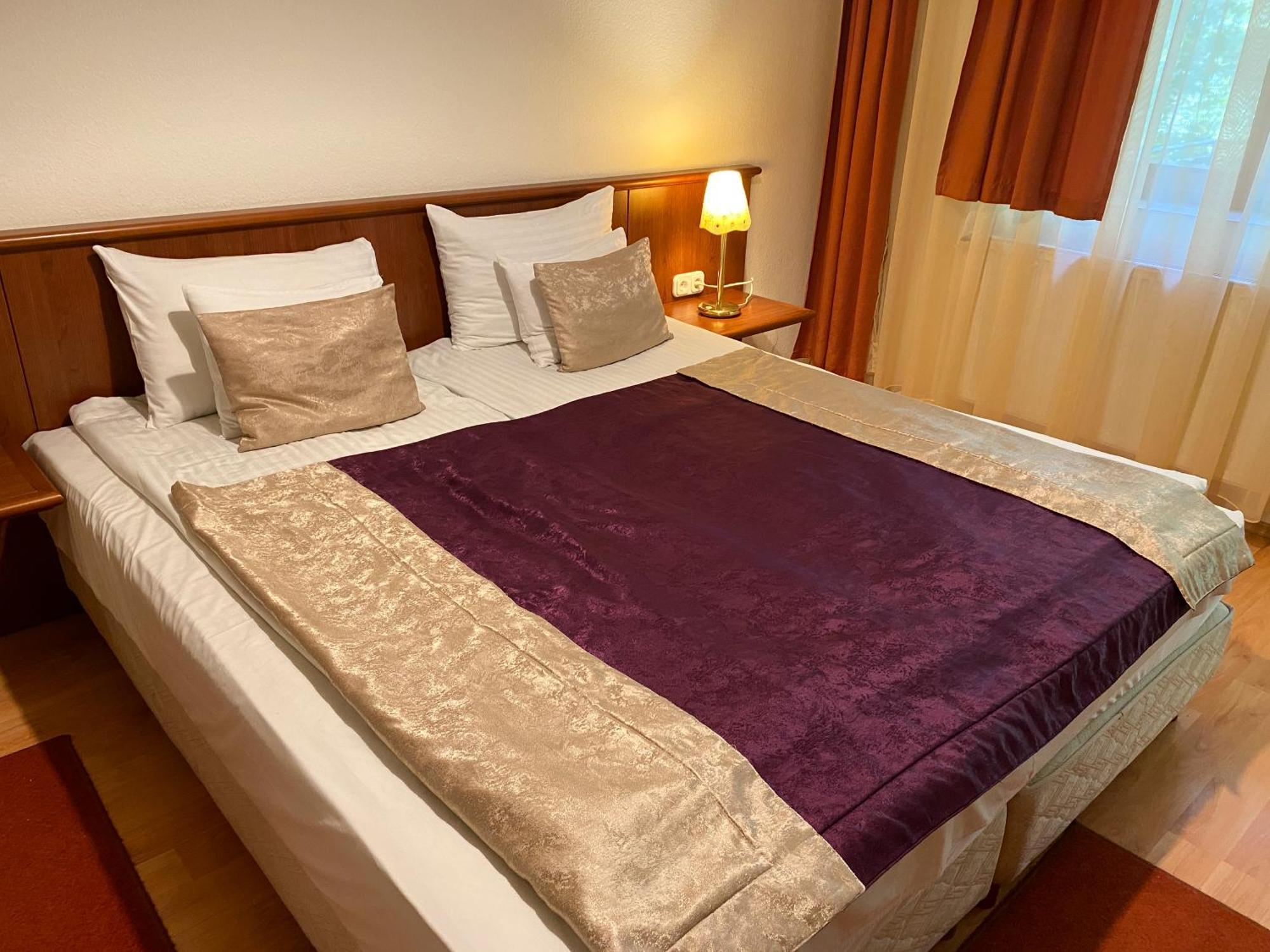 Gold Hotel Budapest Ngoại thất bức ảnh