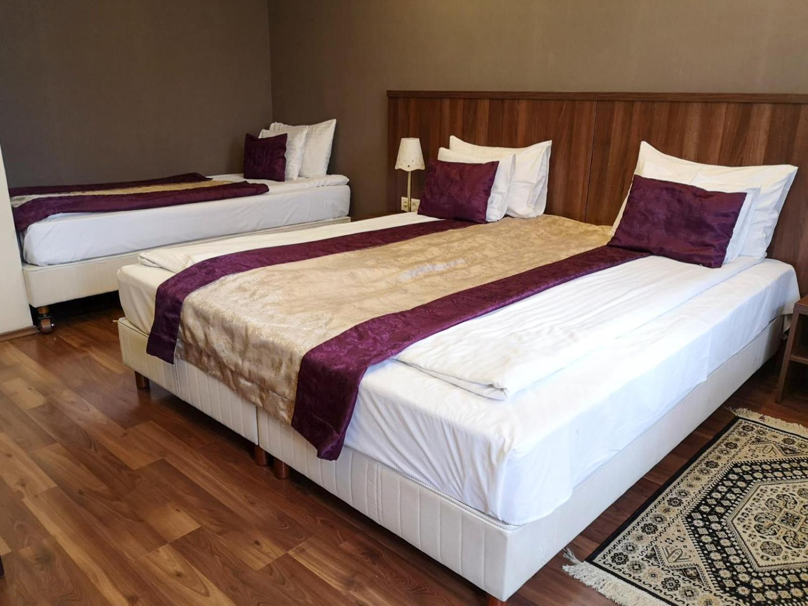 Gold Hotel Budapest Phòng bức ảnh