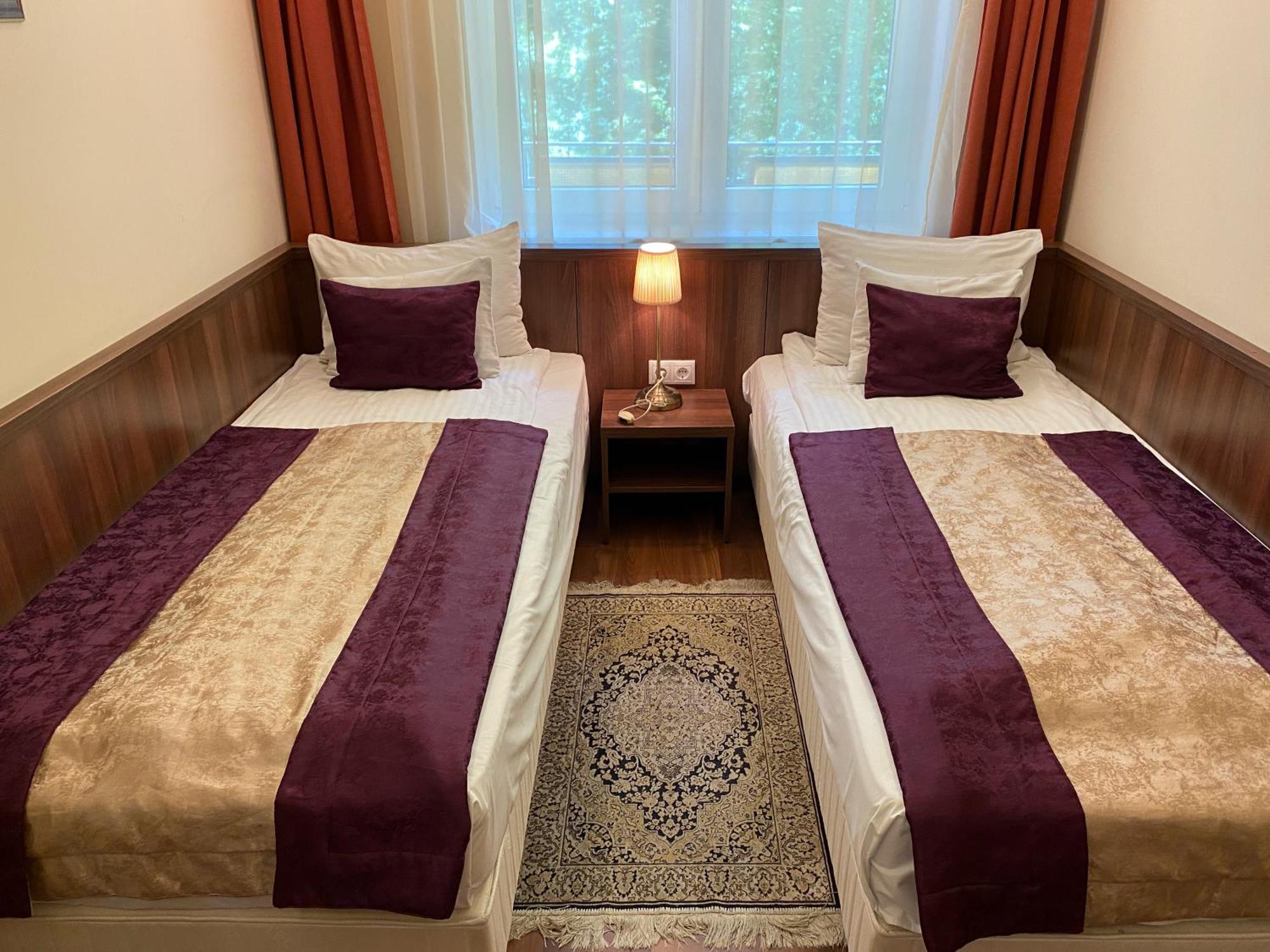Gold Hotel Budapest Phòng bức ảnh