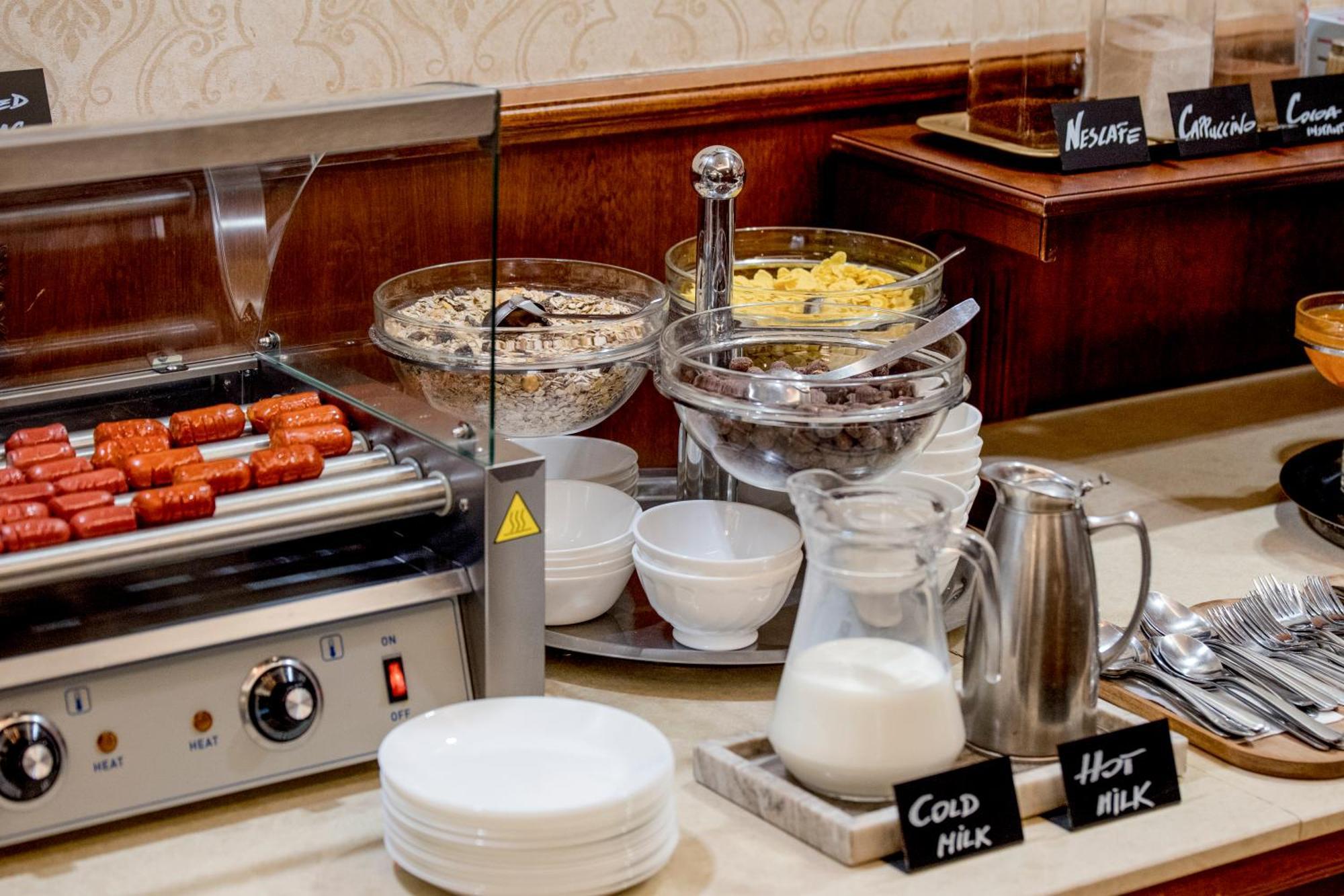 Gold Hotel Budapest Ngoại thất bức ảnh